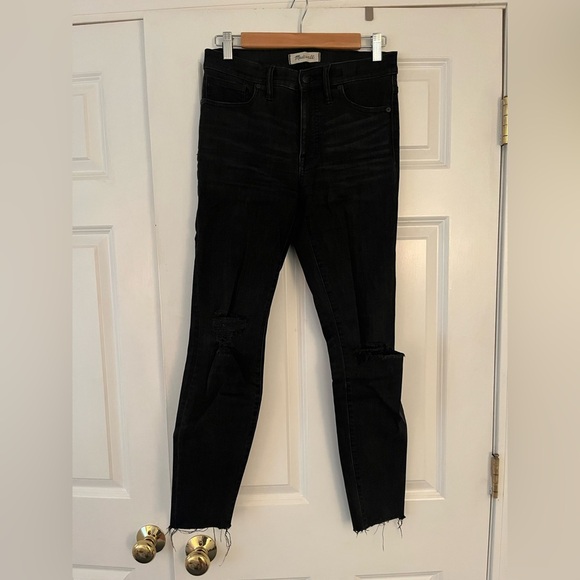 Madewell Mid Rise 9” Distressed Skinny Jeans - Picture 6 of 11